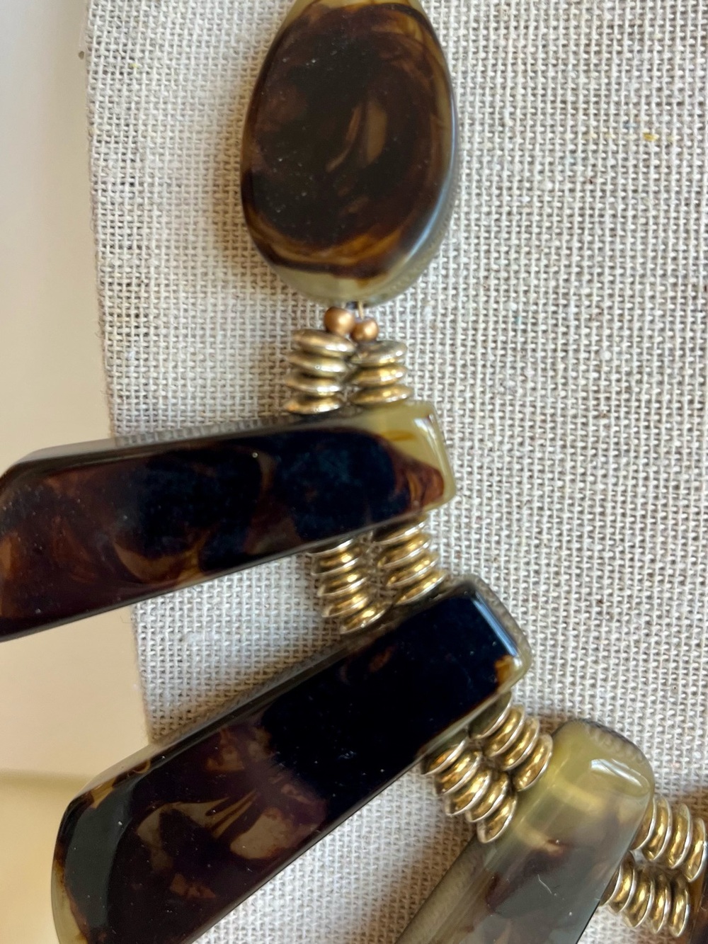 Tortoise Shell Image Statement Choker - Picture 6 of 16